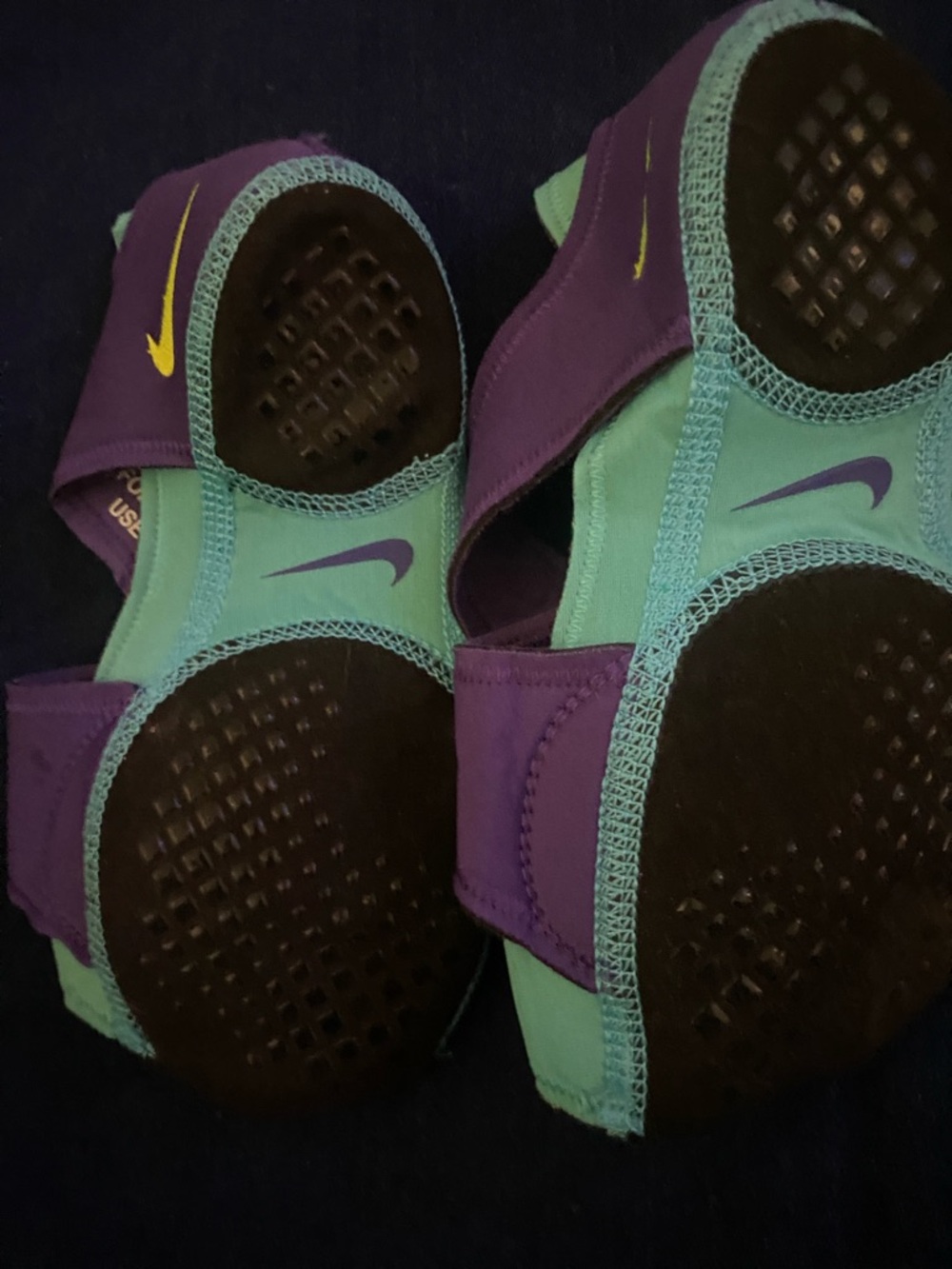 Nike Women's Studio Wrap Yoga Rare - Picture 2 of 3